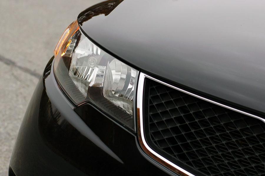  Kia Forte SX 2010 года  (фото 47 из 48)